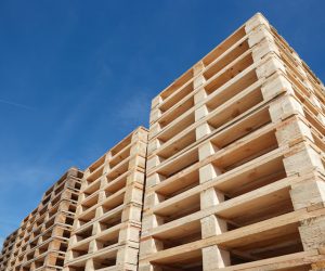 Using Pallets to Get the Most Out of Self Storage