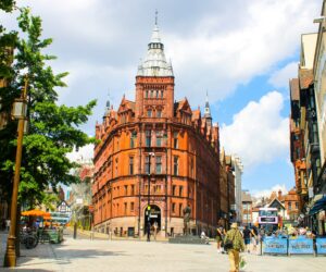 Business Storage in Nottingham: How Local Companies Can Save Space and Cut Costs 